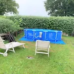 Urlaubsmagie - Waldweg - Mit Grill, Terrasse & Saisonalem Pool