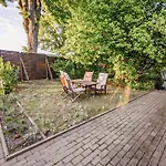 Urlaubsmagie - Waldweg - Mit Grill, Terrasse & Saisonalem Pool *