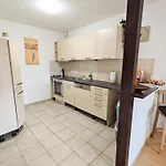 Urlaubsmagie - Waldweg - Mit Grill, Terrasse & Saisonalem Pool Апартаменты Lichtenhain (Sebnitz)