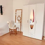Апартаменты Urlaubsmagie - Waldweg - Mit Grill, Terrasse & Saisonalem Pool *