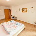 Urlaubsmagie - Waldweg - Mit Grill, Terrasse & Saisonalem Pool Апартаменты