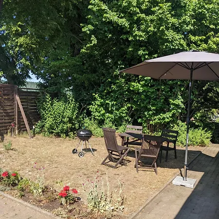 Urlaubsmagie - Waldweg - Mit Grill, Terrasse & Saisonalem Pool Апартаменты *