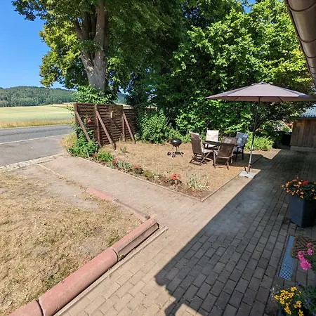 Urlaubsmagie - Waldweg - Mit Grill, Terrasse & Saisonalem Pool Apartman Lichtenhain