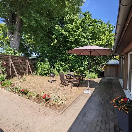 W5 - Urlaubsmagie - Mit Grill, Terrasse & Pool Lejlighed Lichtenhain (Sebnitz)