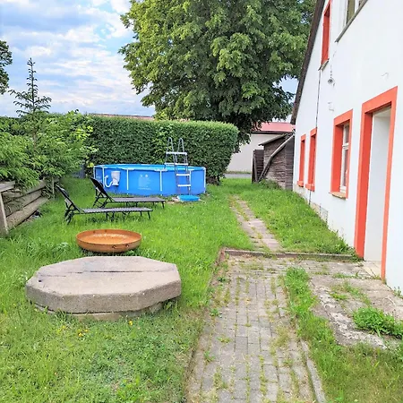 Apartment W5 - Urlaubsmagie - Mit Grill, Terrasse & Pool Lichtenhain (Sebnitz)