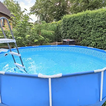 Urlaubsmagie - Waldweg - Mit Grill, Terrasse & Saisonalem Pool