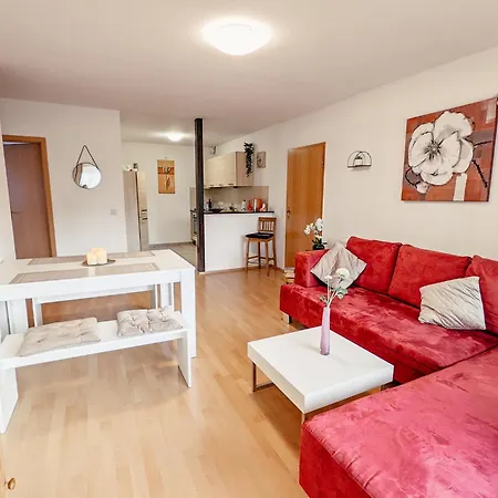 W5 - Urlaubsmagie - Mit Grill, Terrasse & Pool * Lichtenhain (Sebnitz)
