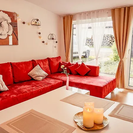 W5 - Urlaubsmagie - Mit Grill, Terrasse & Pool Apartment