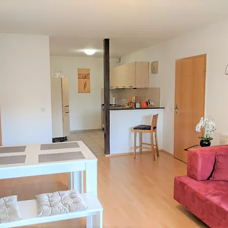 W5 - Urlaubsmagie - Mit Grill, Terrasse & Pool Lichtenhain (Sebnitz)